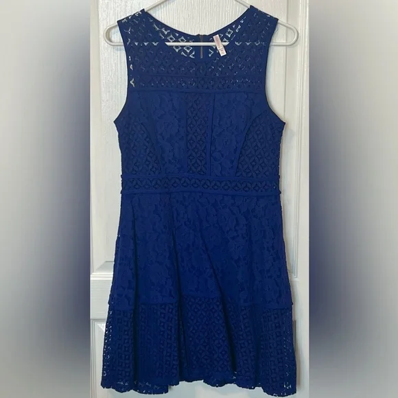 green emerald velvet dress Xhilaration Black Paisley Print Hi-Low Spaghetti Strap Fit & Flare Mini Dress S main image 0
